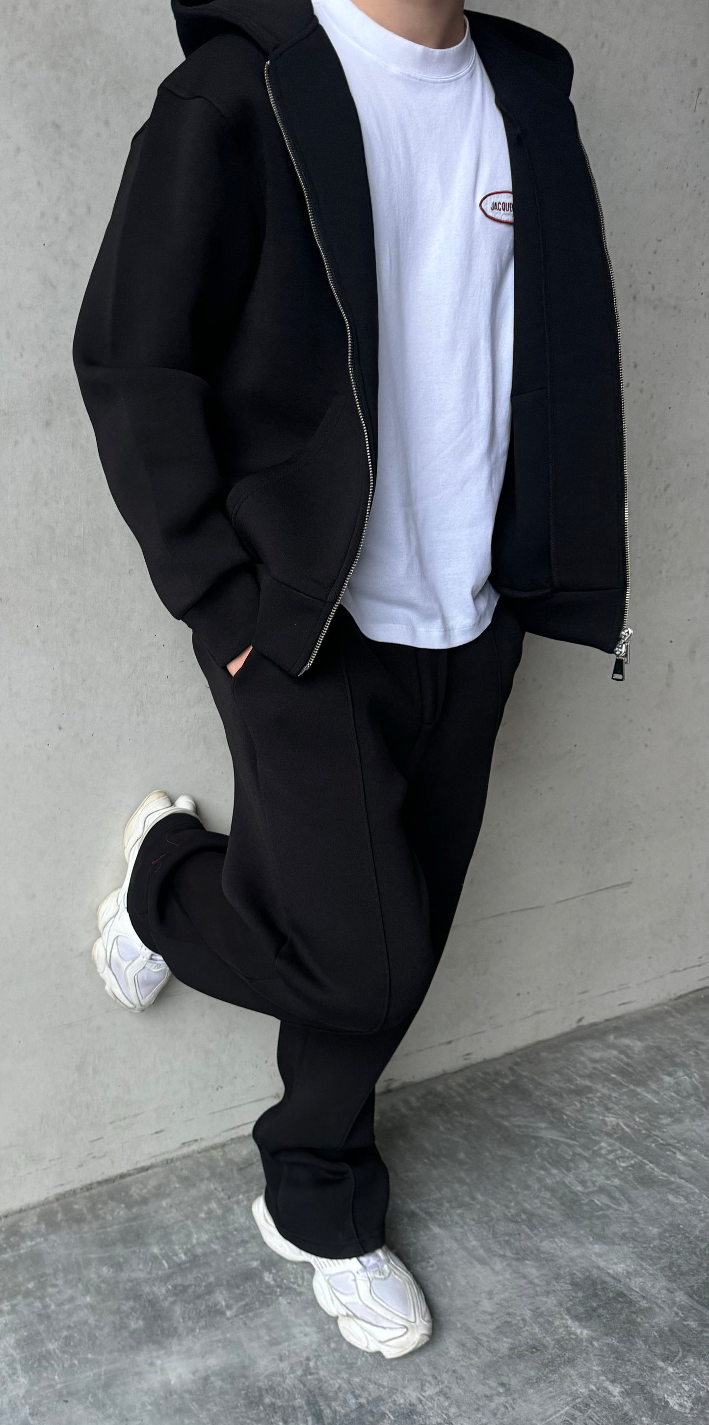 Ensemble Trinity noir