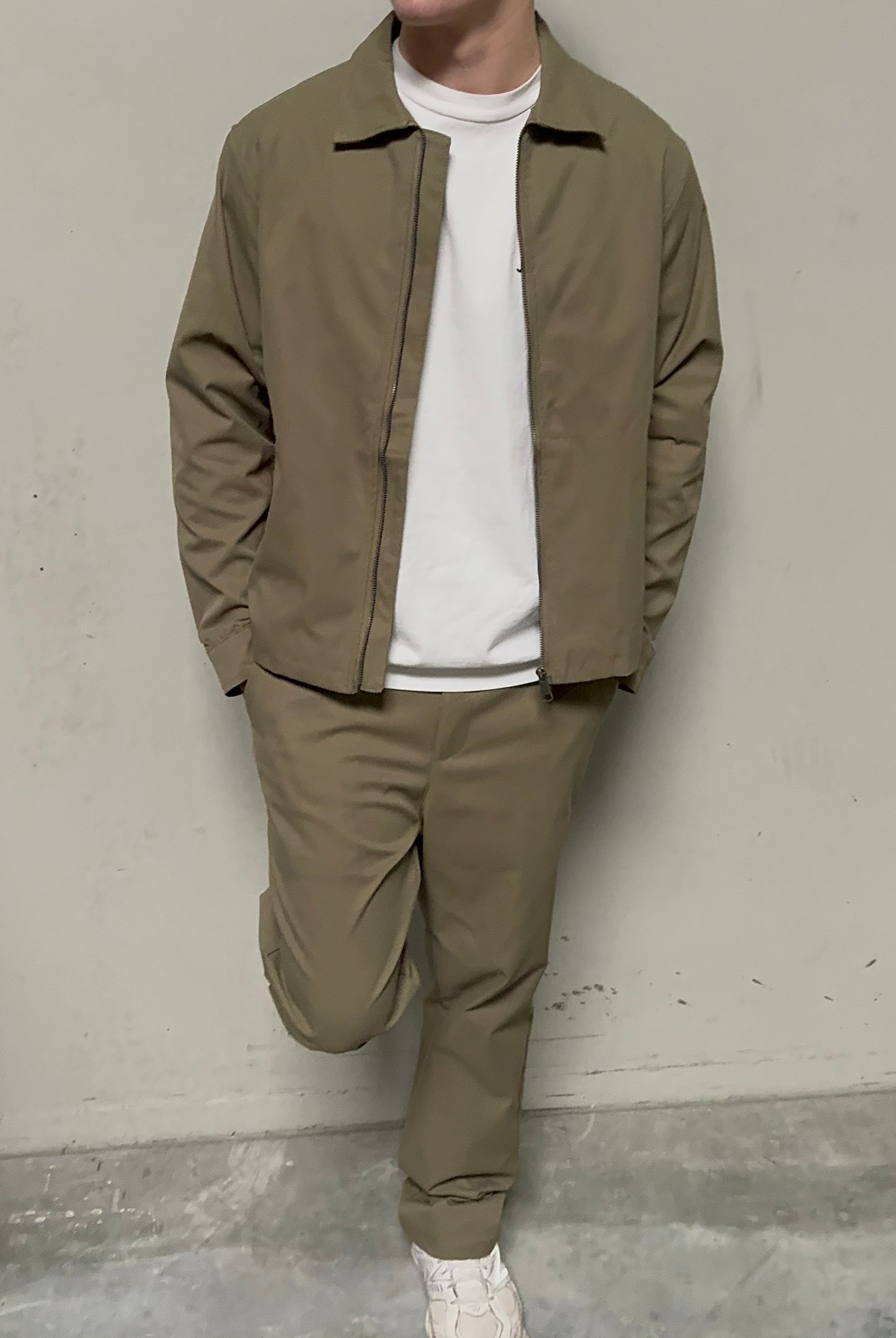 Ensemble Lucas kaki