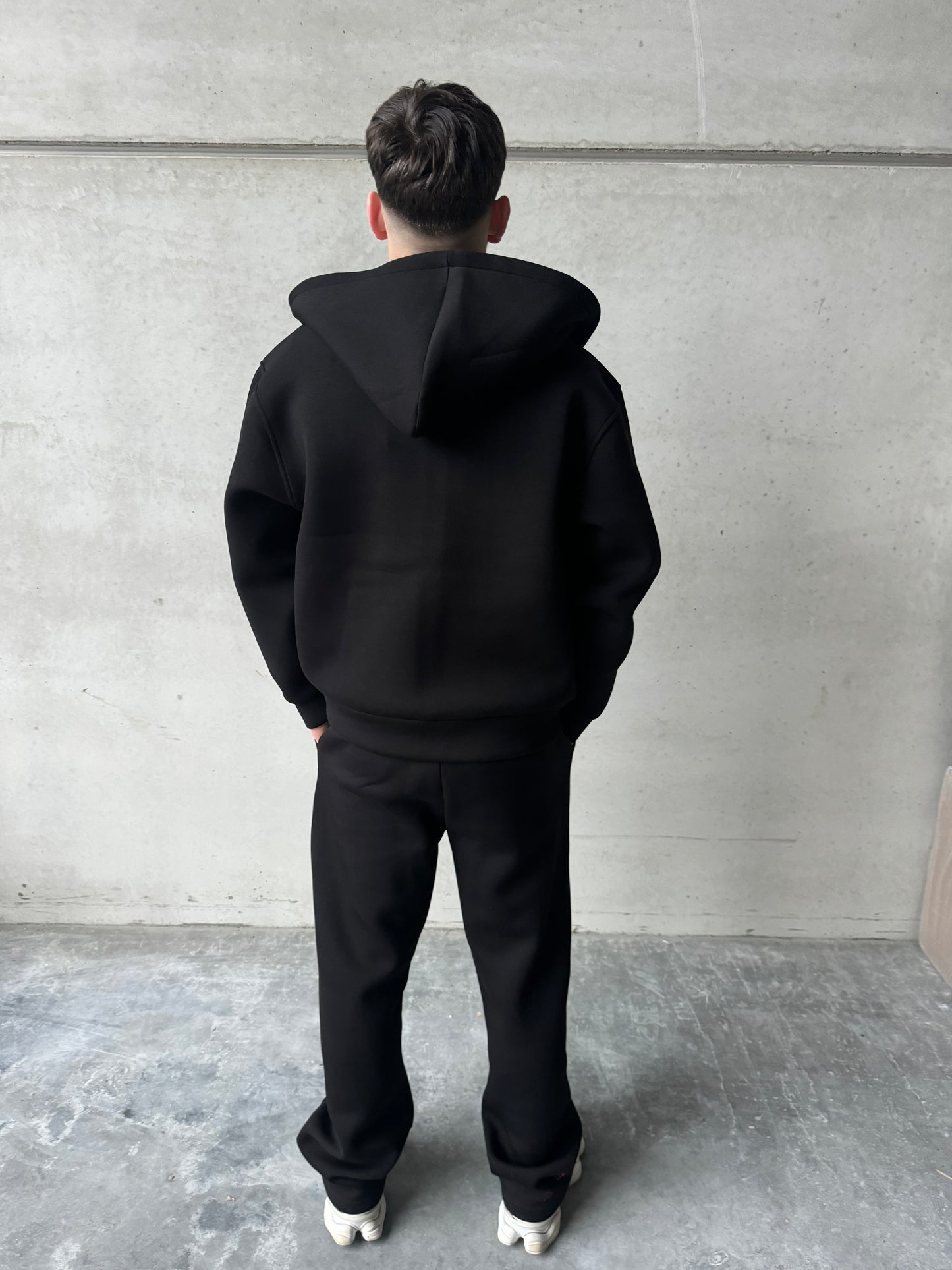 Ensemble Trinity noir