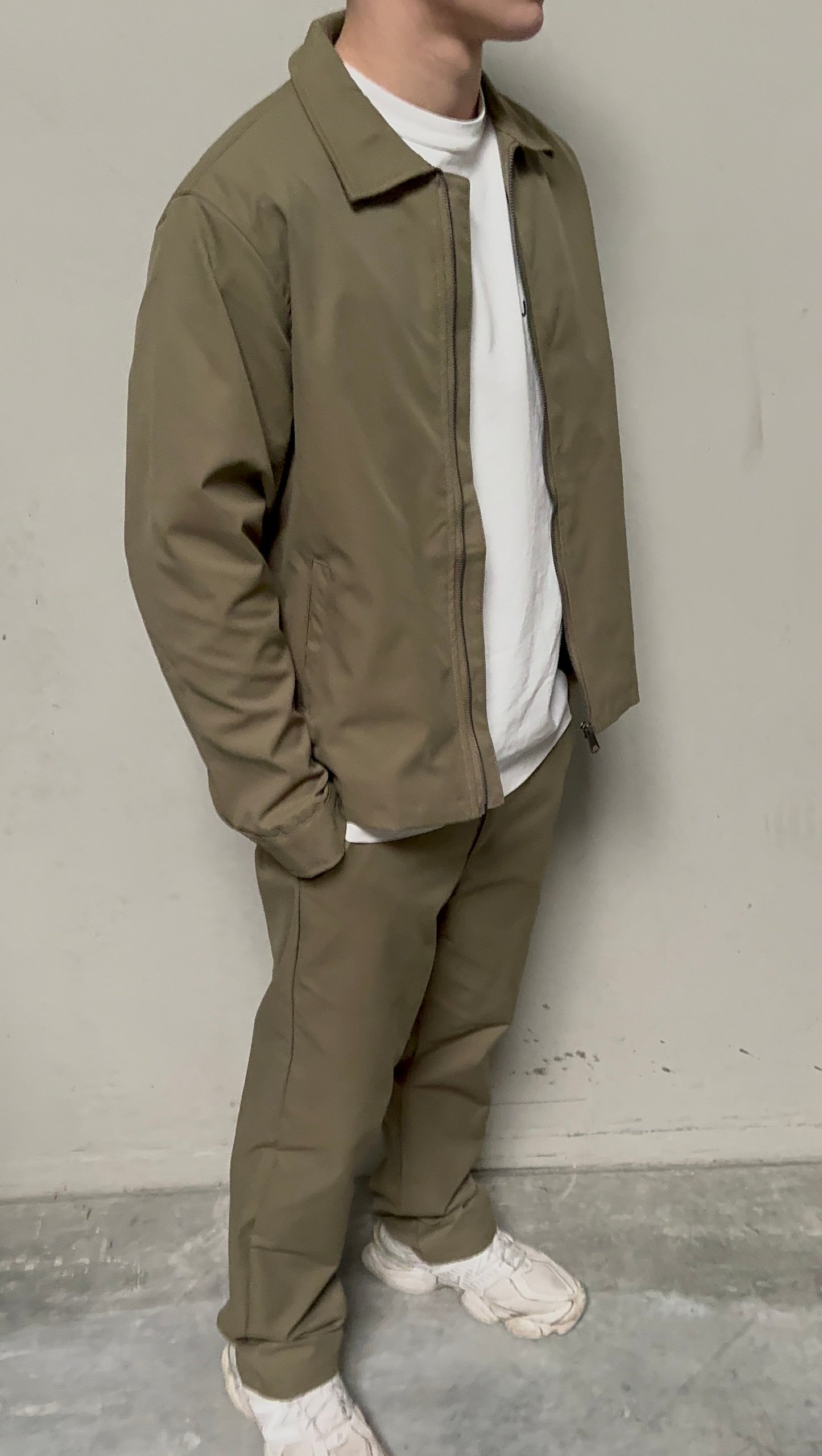 Ensemble Lucas kaki