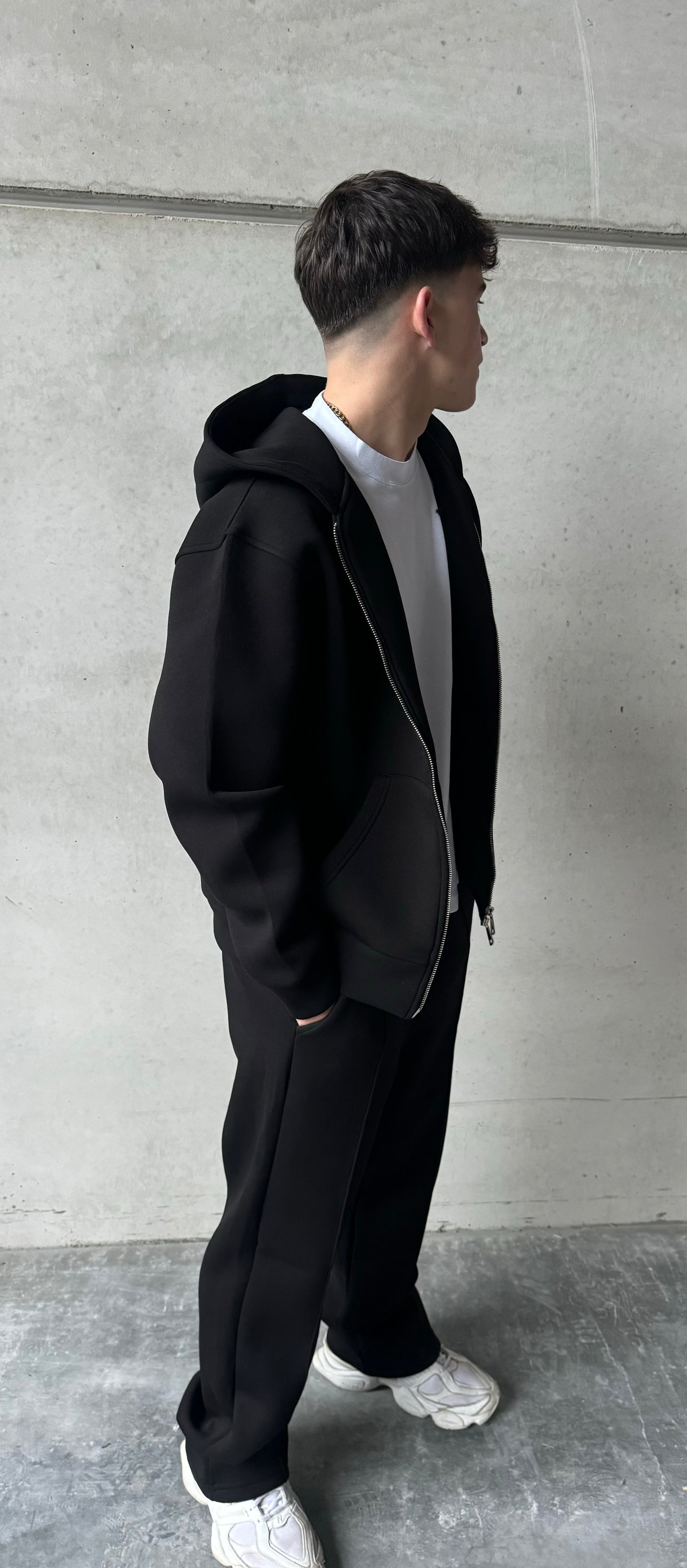 Ensemble Trinity noir